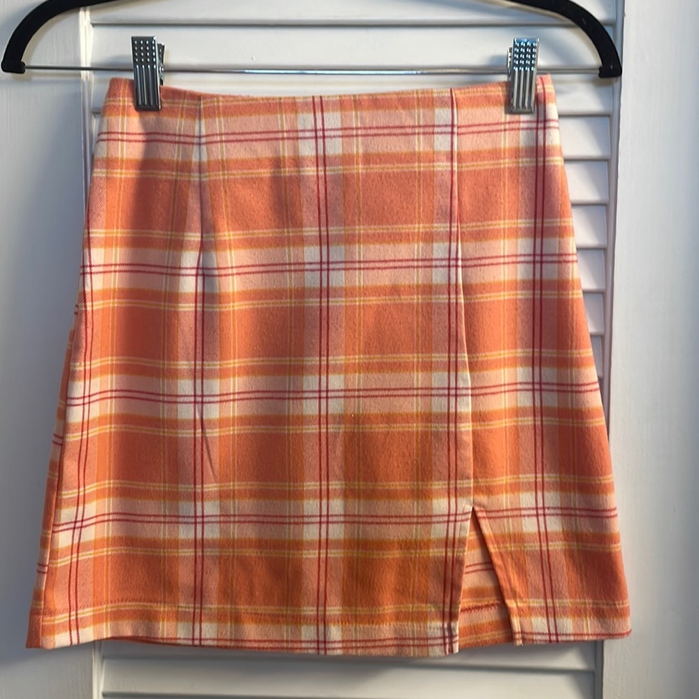 Wild Fable Orange/Peach Plaid Miniskirt Size 0. Very “Clueless”.